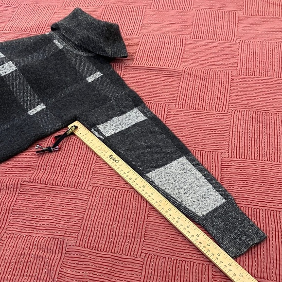 Merino wool wm’s Banana Republic turtleneck sweater - Picture 8 of 13